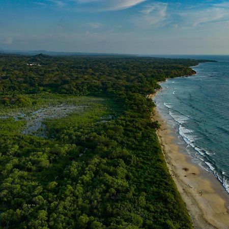 פלאיה אביאנאס Beach Walk Costa Rica מראה חיצוני תמונה